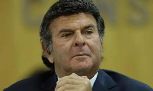 O ministro Luiz Fux determinou a exoneração do secretário de Saúde da Corte, que solicitou à Fiocruz a reserva de sete mil vacinas contra a Covid-19 (Foto de arquivo)