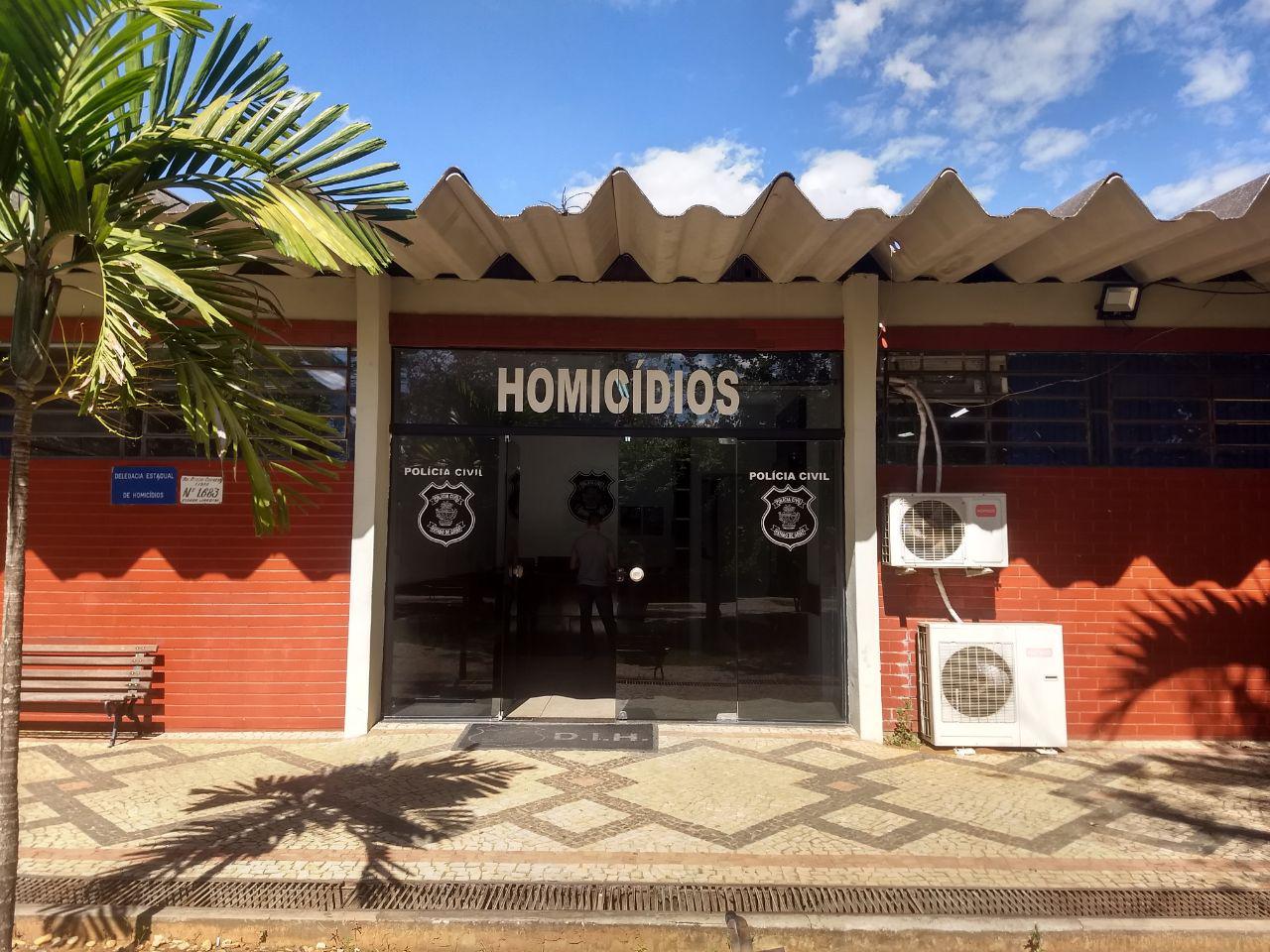 GCM que matou esposa com tiro nas costas ameaçou filho da vítima com arma, diz PC