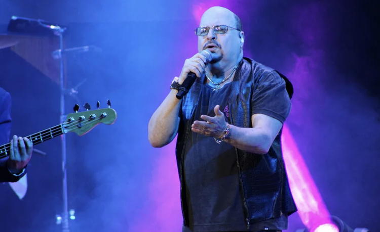 Paulinho, vocalista da banda Roupa Nova, faleceu aos 68 anos (Foto: Divulgação)