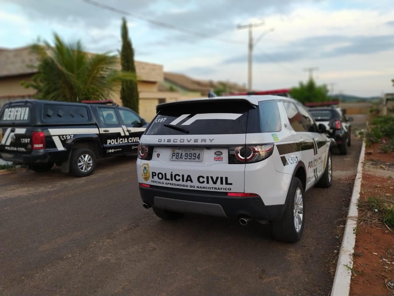 A operação cumpre também 20 mandados de busca e apreensão em Edealina (Foto: divulgação/PC)