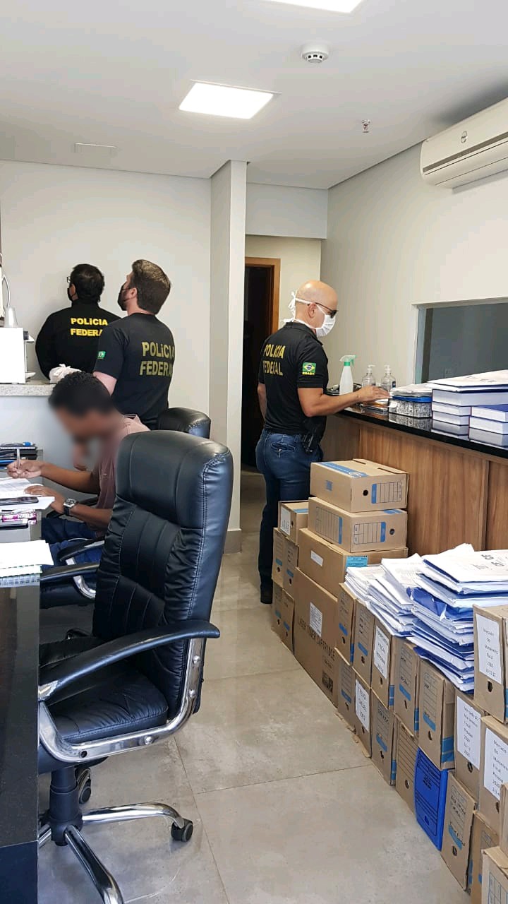 Operação mira supostas compras de produtos superfaturados para tratamento da Covid-19