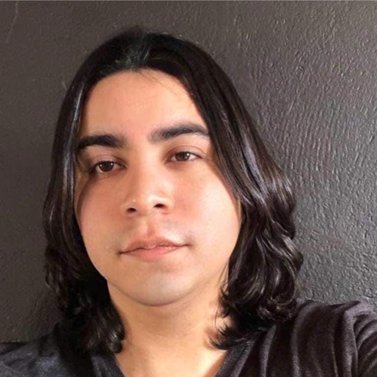 Corpo do professor foi encontrado dentro de carro em estrada vicinal de Formosa (Foto: reprodução/Facebook)