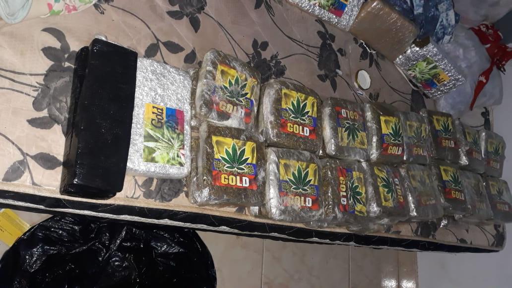 Polícia apreende 53 quilos de maconha em Senador Canedo
