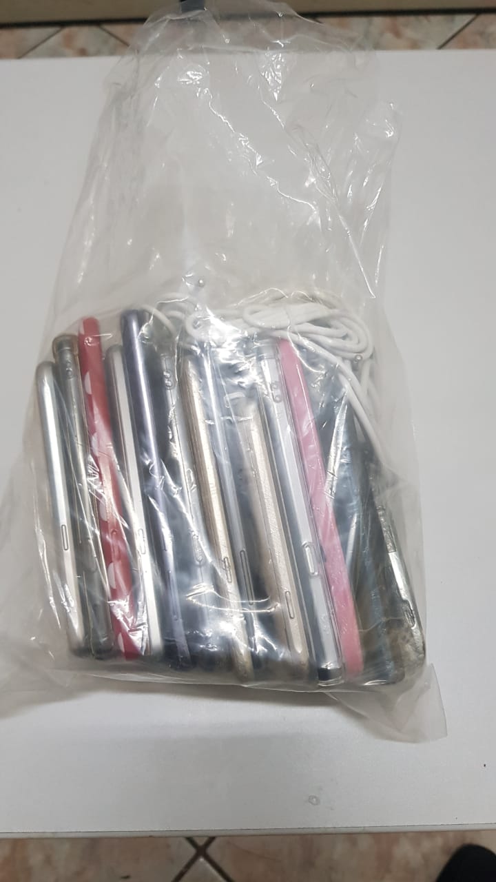 Polícia alveja motociclista que tentou jogar dois pacotes por cima do muro de uma cadeia em Anápolis