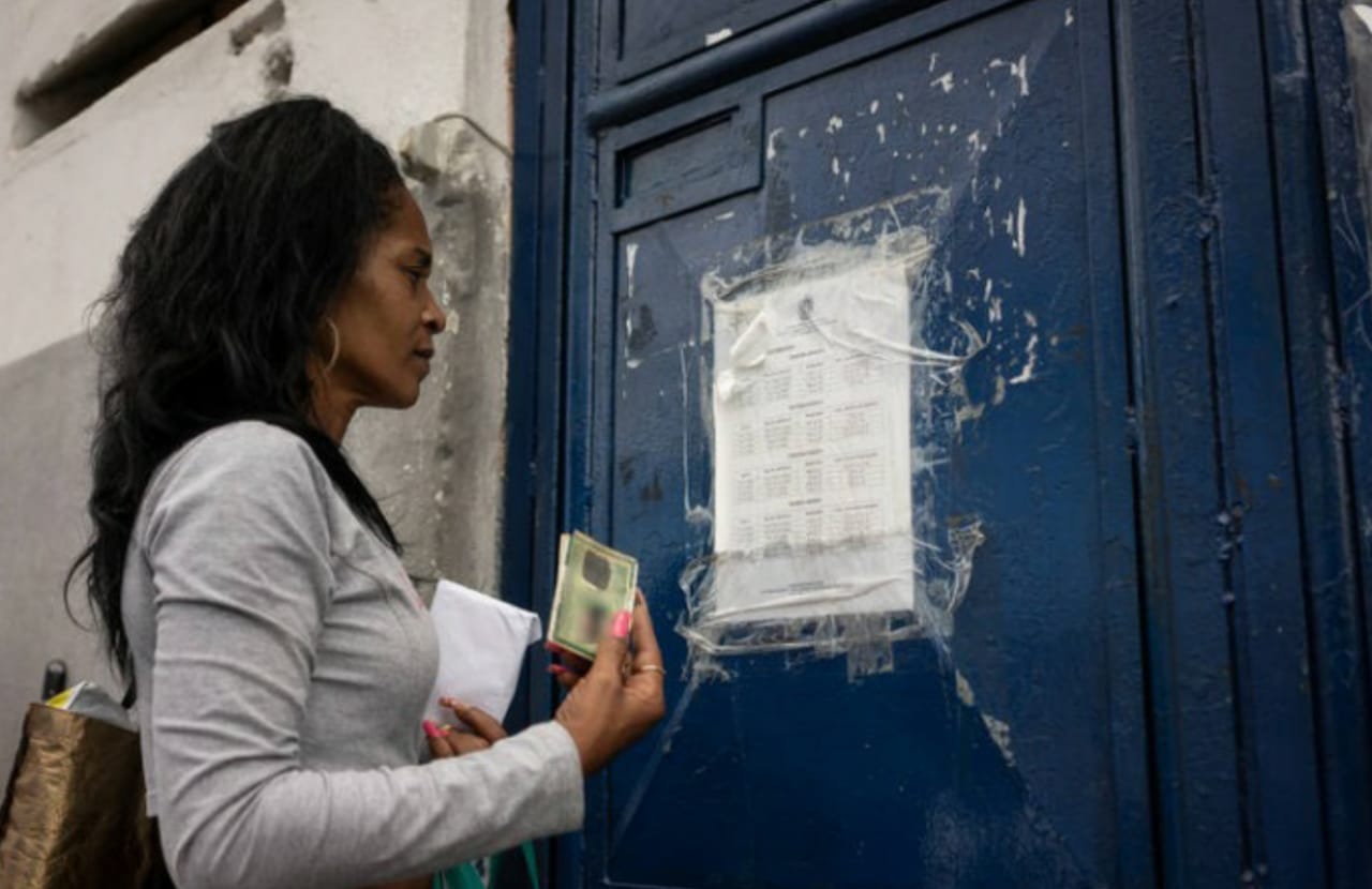 Uma mulher denunciou que foi estuprada no Carrefour do NorteShopping, no Cachambi, Rio de Janeiro, em 2017. (Foto: Tércio Teixeira/FolhaPress)