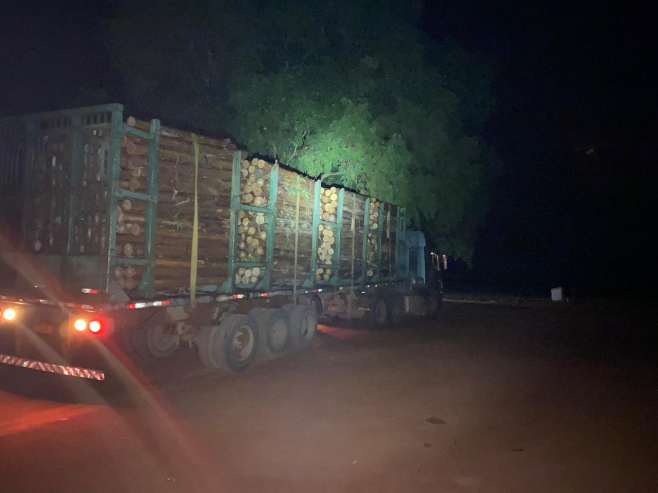 Policiais apreendem diversas mercadorias sem notas fiscais no Leste de Goiás