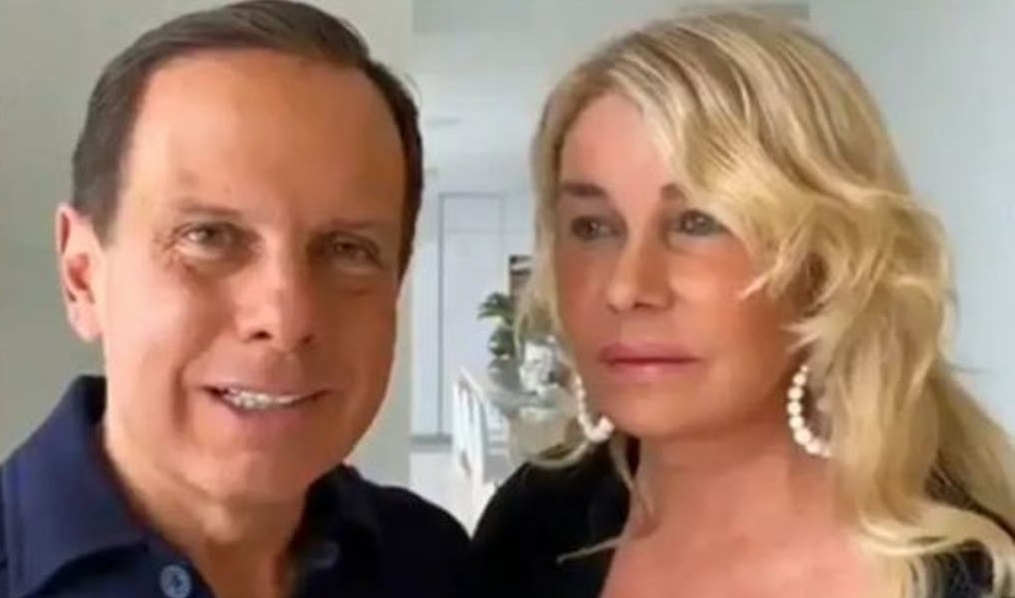 Bia Doria tem mensagens expostas pela DJ Pietra Bertolazzi