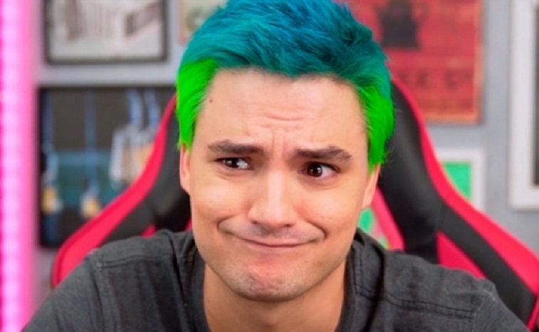 Justiça manda arquivar investigação contra Felipe Neto por ter chamado Bolsonaro de genocida youtuber Felipe Neto admite erro após vídeo jogando futebol com amigos