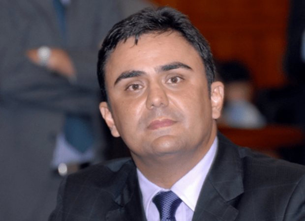 Prefeito de Luziânia é investigado por repassar R$ 580 mil para a própria conta um dia antes do fim do seu mandato