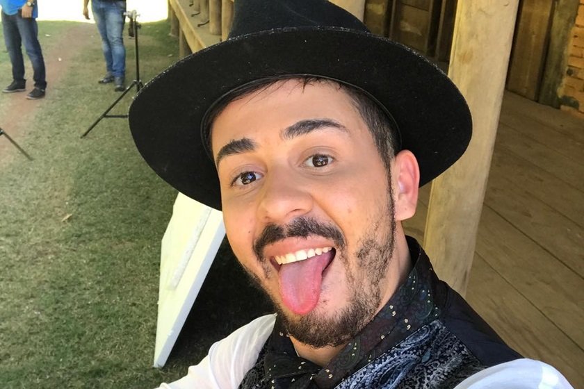 Carlinhos Maia dá outra festa em plena pandemia e é criticado vacina alagoas Carlinhos Maia será notificado para explicar convite para 'furar fila' da vacina