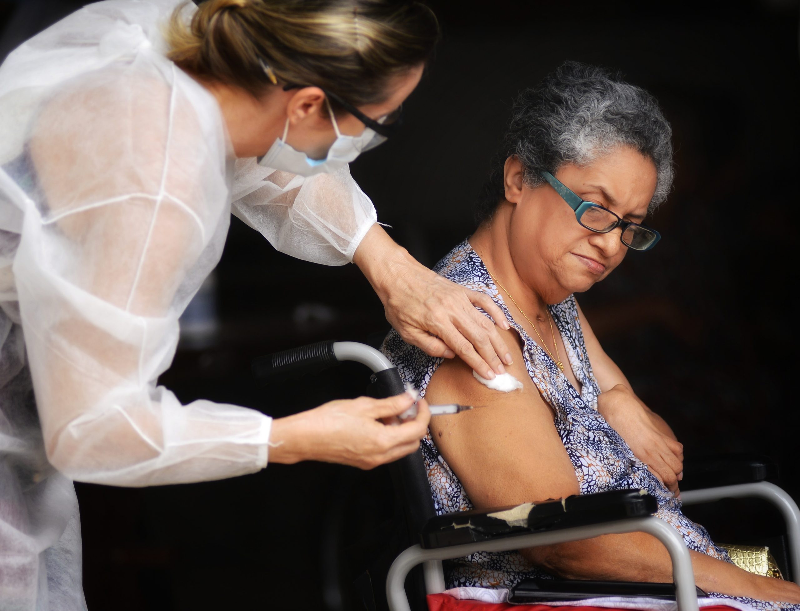 Uma ferramenta online mostra, a partir desta quarta-feira (27), a quantidade de vacinas e pessoas vacinadas em Goiânia.(Foto: Jucimar de Sousa/Mais Goiás)