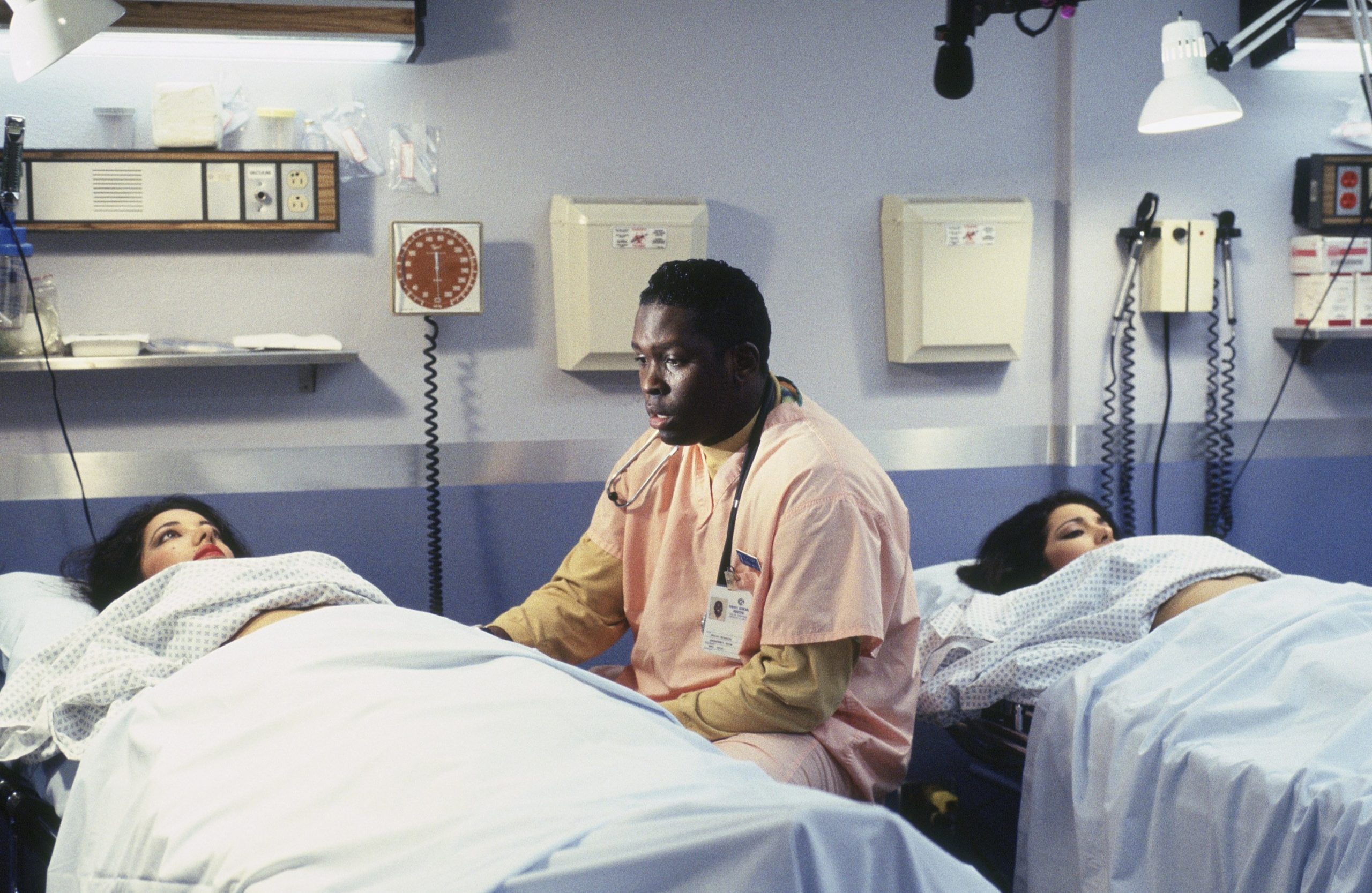 Ator que interpretou o enfermeiro Malik em 'Plantão Médico' morre aos 55 anos  Dearon Thompson