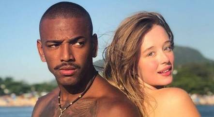 Duda Reis vai à delegacia, e Nego do Borel registra boletim por difamação