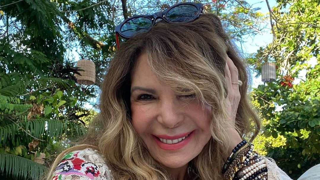 Elba Ramalho diz que Covid foi criação de comunistas e pede desculpas após polêmica