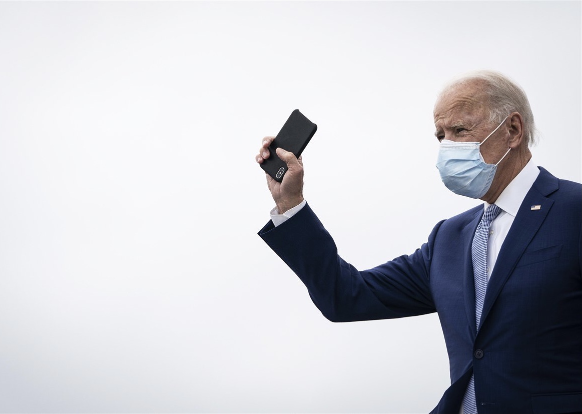 Presidente Joe Biden vai usar o perfil oficial da presidência dos EUA no Twitter (Foto: CBS News)