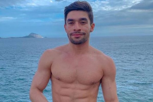 O ator pornô Lucas Fernandes Almeida morreu nesta semana vítima do novo coronavírus. (Foto: reprodução/instagram)