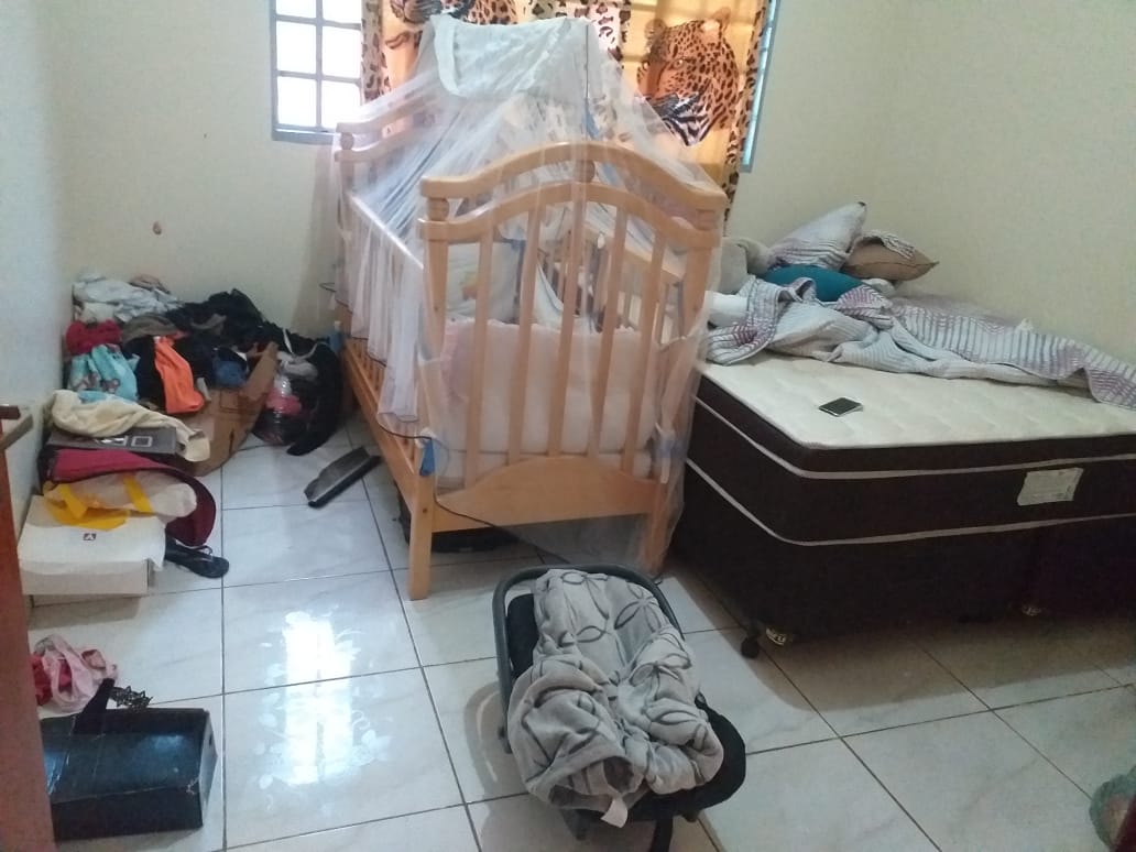 Homem é preso por manter mulher em cárcere privado e agredi-la com raquete