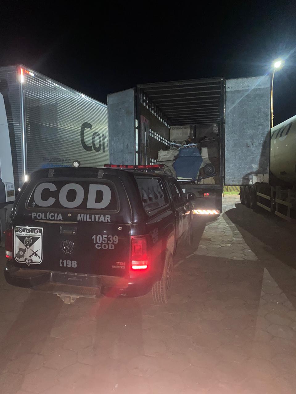 Carga de produtos para laticínios é apreendida em meio de produtos hospitalares