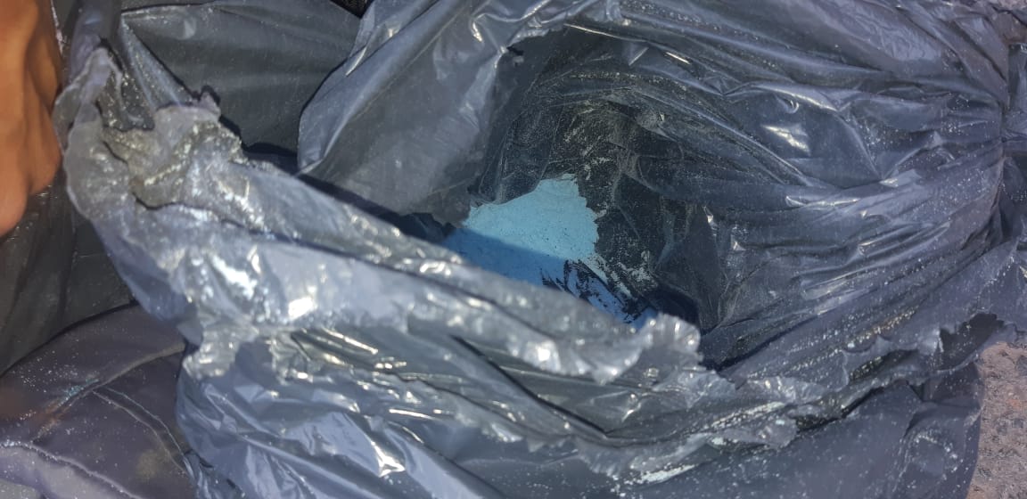 Polícia apreende adolescente com tabletes de maconha entre sabão e pó de café (Foto: divulgação/PRF)