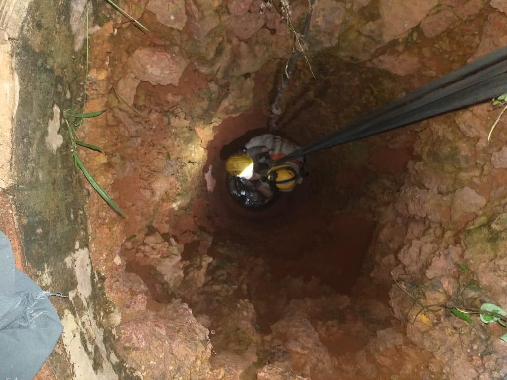 Bombeiros resgatam criança de 8 anos que caiu em cisterna, em Luziânia
