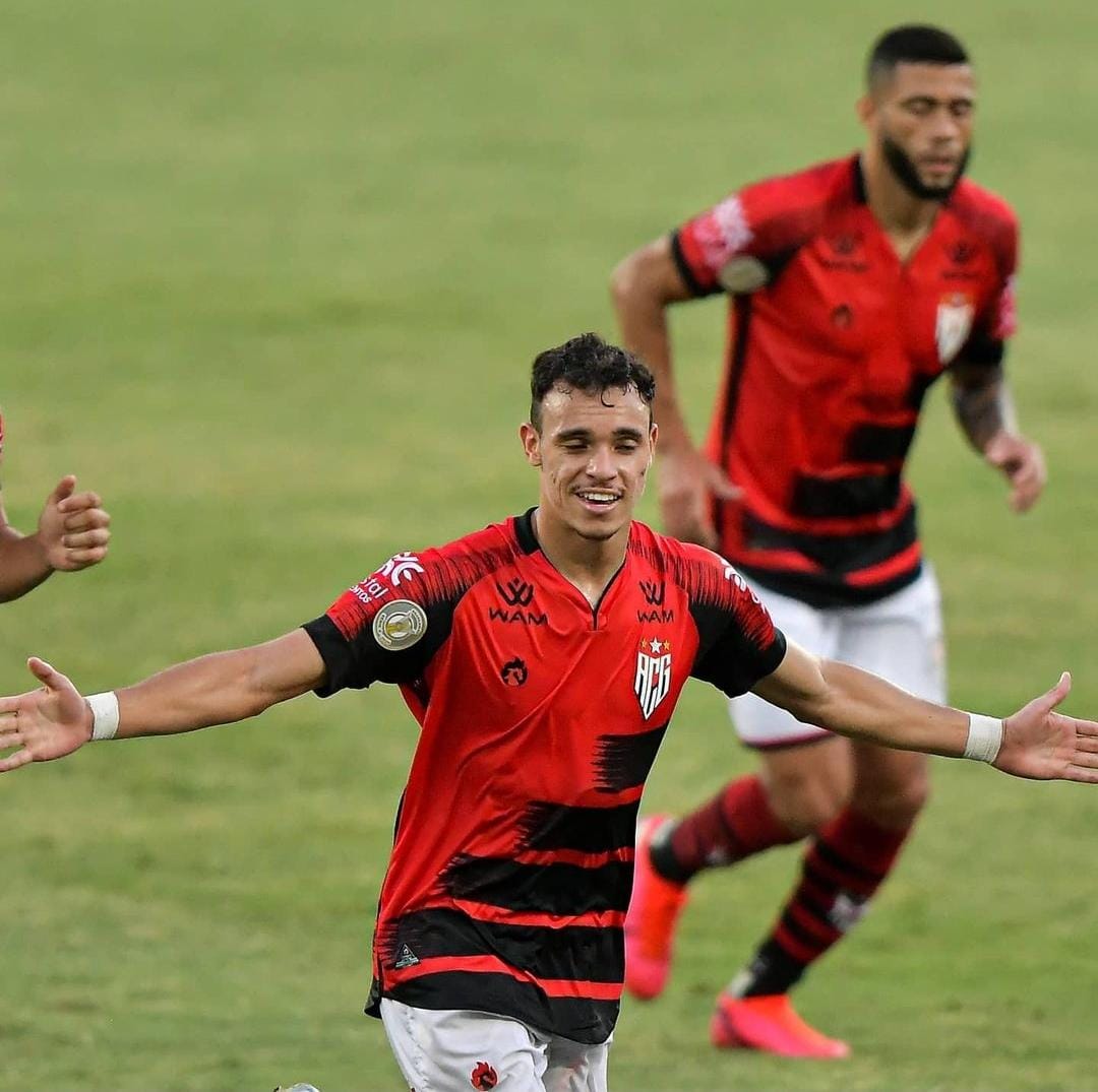Lanterna da Série A do Campeonato Brasileiro, o Botafogo perdeu de virada por 3 a 1 para o Atlético Goianiense. (Foto: divulgação)