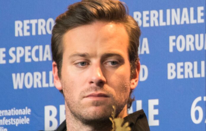 ator Armie Hammer é substituído em filme após ser acusado de canibalismo