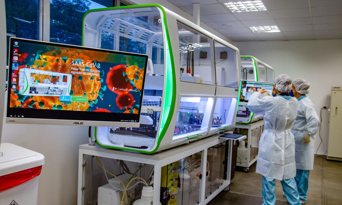 O número de pessoas que não resistiram à covid-19 subiu para 222.666. Segundo o Ministério da Saúde, 9,1 milhões foram contaminadas. (Foto: Itamar Crispim/Fiocruz)