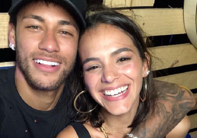 Bruna Marquezine Lula Neymar "Tentava me enquadrar num namoro perfeito", disse atriz. Bruna Marquezine declara voto em Lula e diz que terminava com Neymar uma vez ao mês