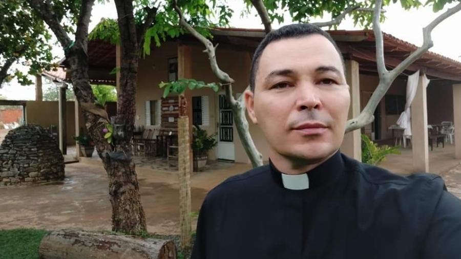 O corpo do padre Paulo Roberto que desapareceu ao cair de cachoeira foi encontrado em Minas Gerais nesta segunda-feira (25). (Foto: reprodução)