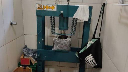 Polícia encontra laboratório de drogas no residencial Pilar dos Sonhos (Foto: Reprodução / Polícia Militar)