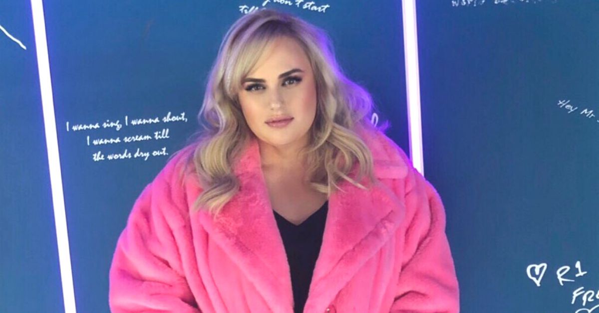 Rebel Wilson diz que pessoas são mais simpáticas com ela depois de perder 27 kg