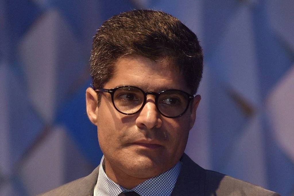 presidente DEM não vai com extremos em 2022, mas não posso descartar agora estar com Bolsonaro, diz ACM Neto