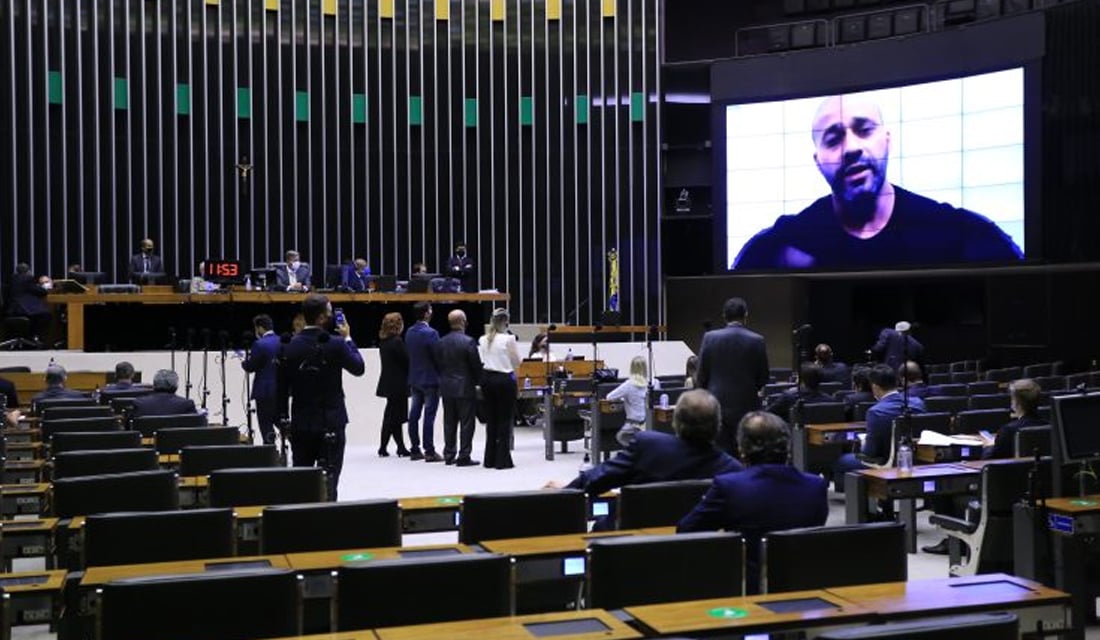 Constitucionalista vê quebra de decoro de Daniel Silveira, mas diz que prisão foi sem respaldo