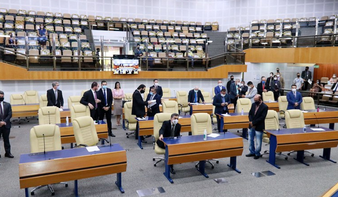 Câmara de Goiânia retoma transmissões no Youtube após suspensão por fake news