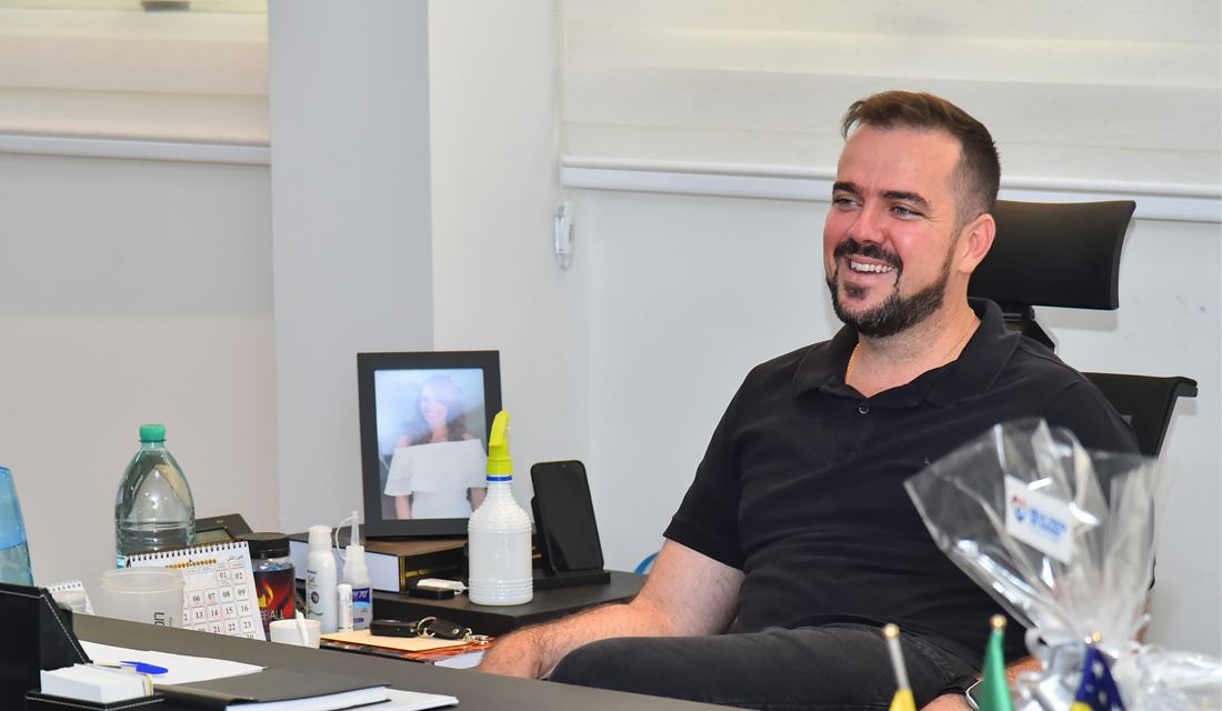 Prefeito reafirmou fidelidade ao partido e defesa por candidatura própria durante live (Foto: SecomAparecida)