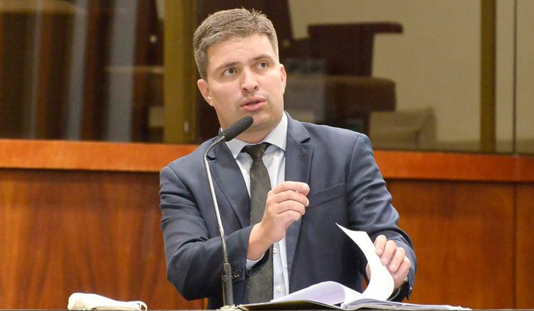 Deputado diz ter 15 assinaturas para abrir CPI de "interferências do governador"