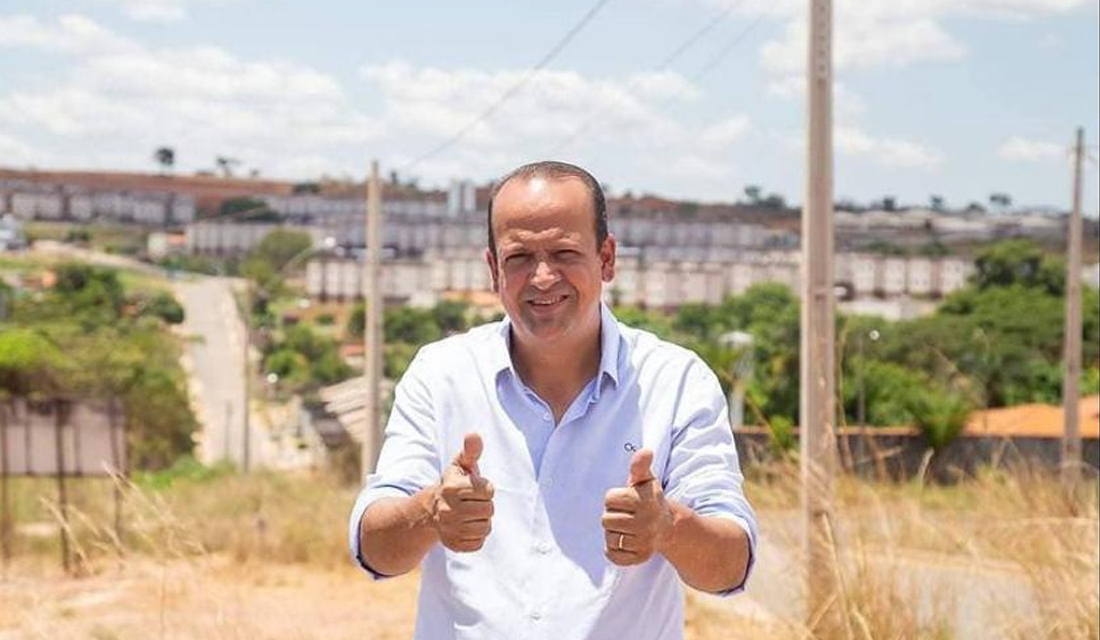 Com cateter nasal, prefeito de Caldas é transferido para Goiânia