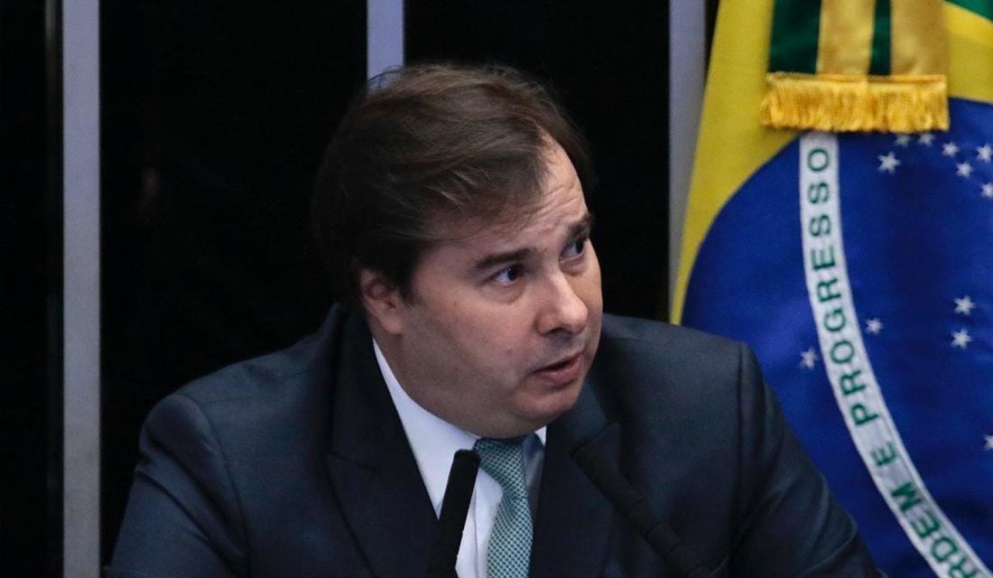 DEM anuncia expulsão de Rodrigo Maia por infração disciplinar