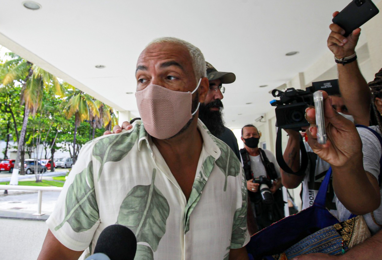 Cantor foi derrotado em processo movido contra ele por produtor. Belo tem ganhos penhorados pela Justiça por dívida