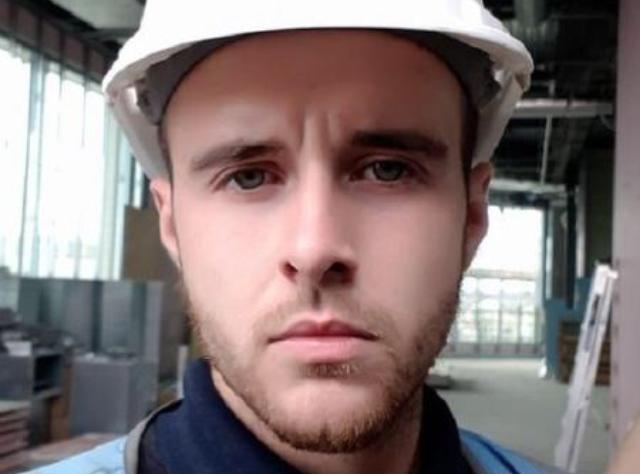 Homem é condenado por proibir namorada de usar maquiagem