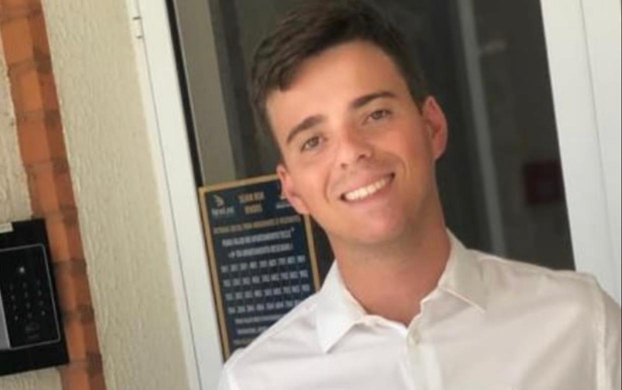 Polícia Civil concluiu, nesta segunda-feira (15), a investigação sobre a morte de morte de João Paulo Vieira Azedo Sandre, de 27 anos e, indiciou o dono da residência e do flutuante por homicídio culposo (quando não há intenção de matar) e por fraude processual