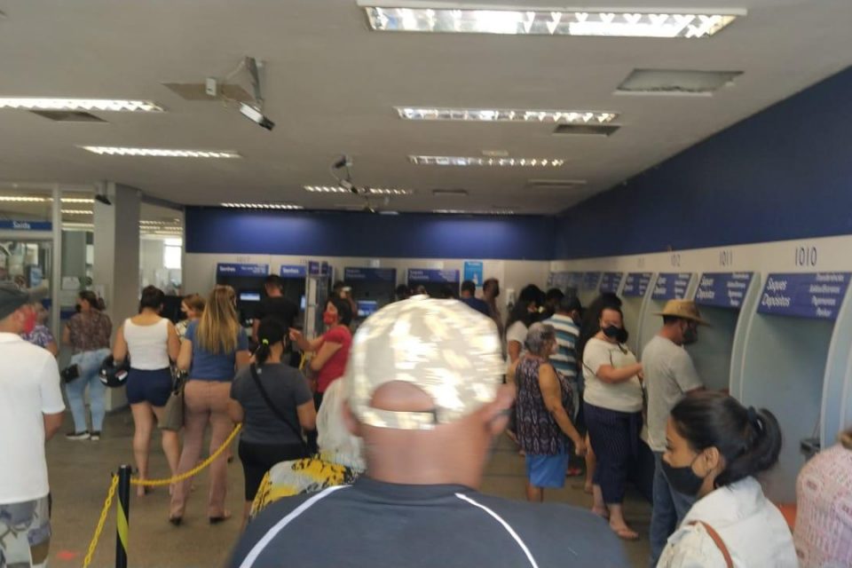 Agência da Caixa em Caldas Novas é interditada por descumprimento do decreto (Foto: divulgação/Prefeitura de Caldas Novas)