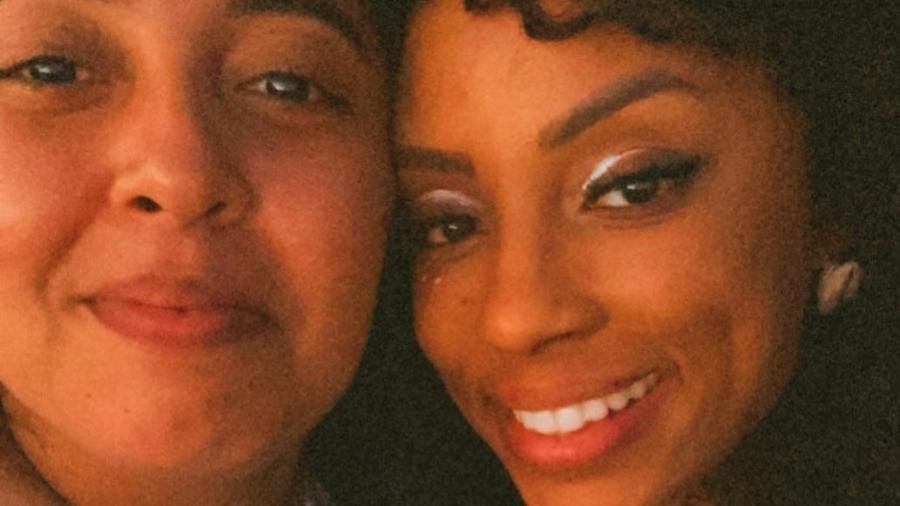 Namorada de Lumena diz que não a reconhece no 'BBB': 'Não tem sido fácil'BBB