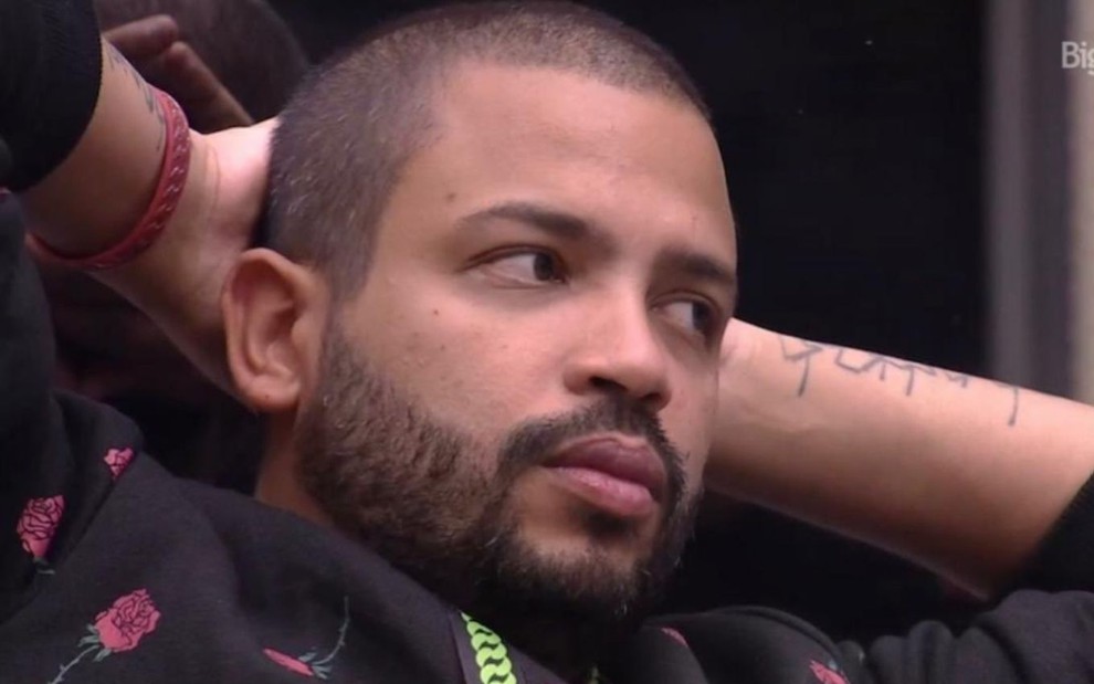 BBB 21: Projota arma plano para dificultar que Lucas Penteado atenda Big Fone