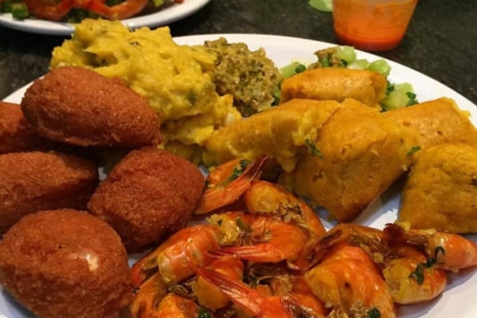 comida baiana Goiânia acarajé