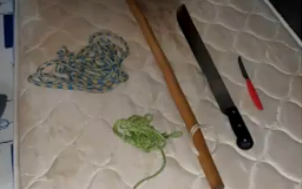 Uma clínica de reabilitação clandestina localizada em Valparaíso de Goiás foi fechada após denúncia de maus-tratos, tortura contra internos. (Foto: reprodução/TV Anhanguera)