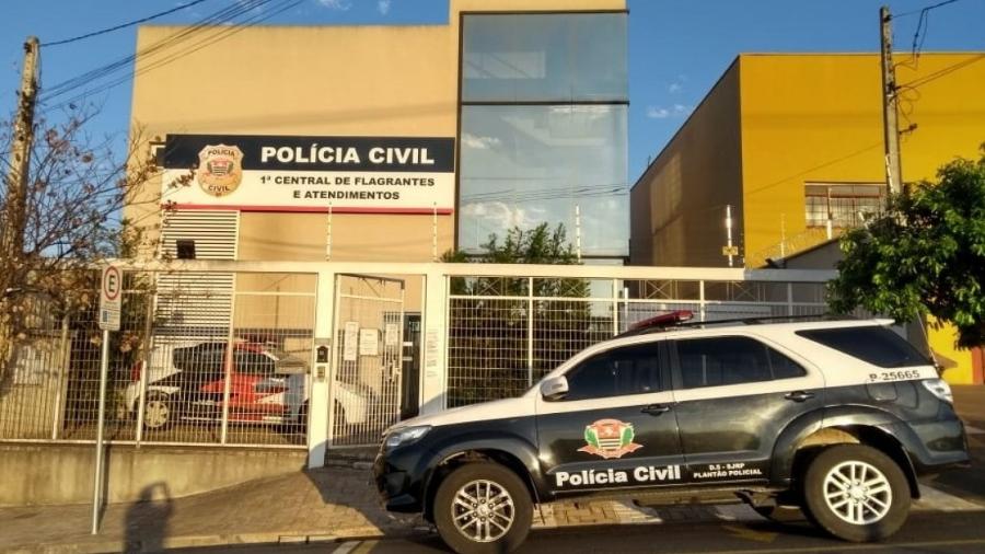 Mãe é esfaqueada pelo filho após cerimônia de batismo no interior de SP