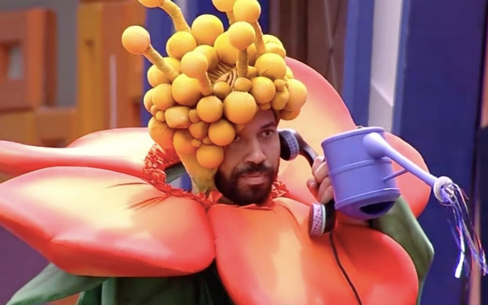BBB 21: Gilberto atende o Big Fone e manda Karol Conká ao paredão