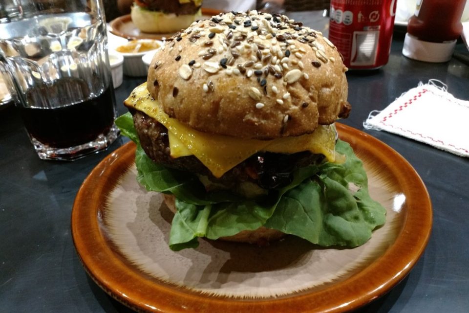 hambúrguer artesanal Goiânia