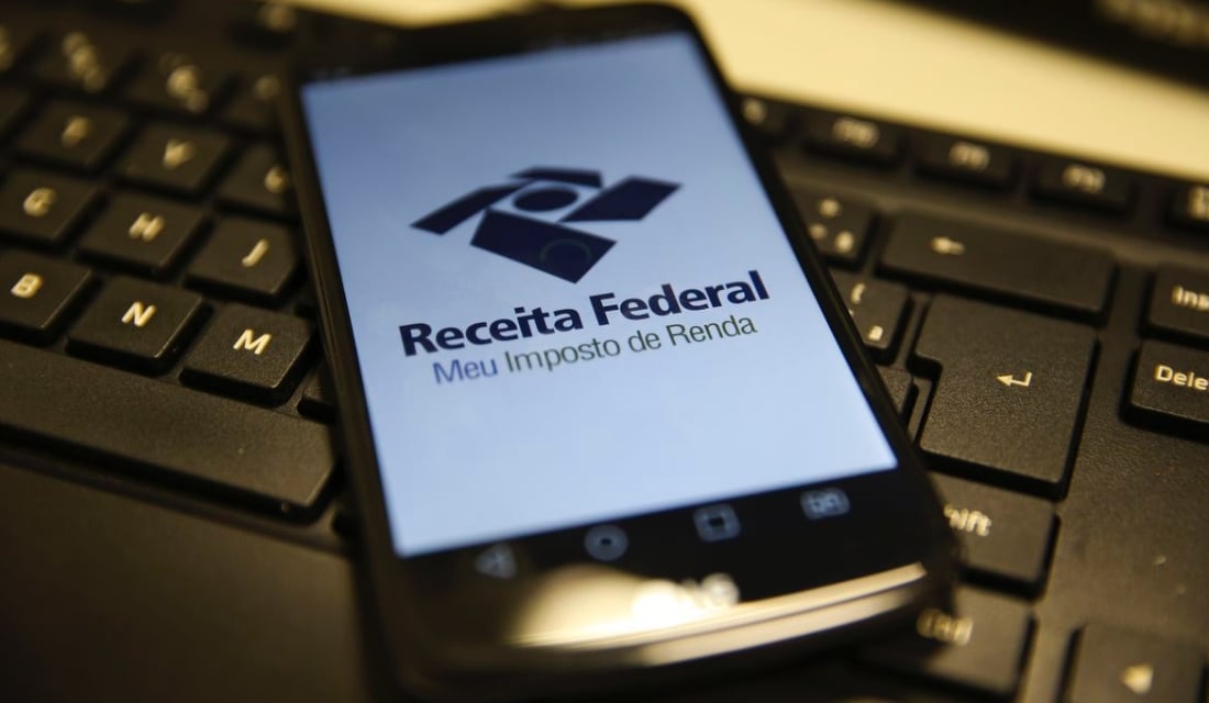 IR 2023: caiu na malha fina? Veja o que fazer para regularizar a situação contribuinte pode conferir declaração no site da Receita Federal
